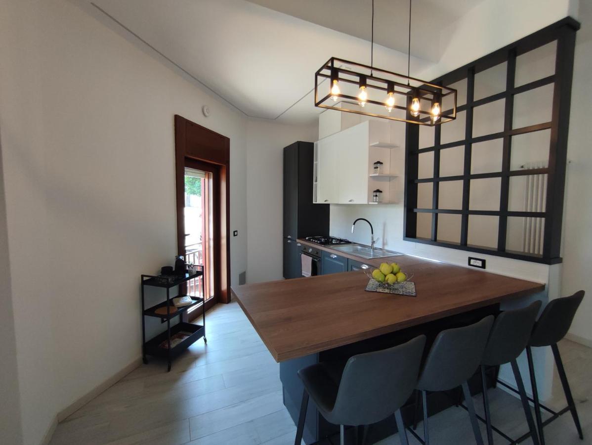 Vista Lago Lecco - Neiade Guest House Pescate ภายนอก รูปภาพ