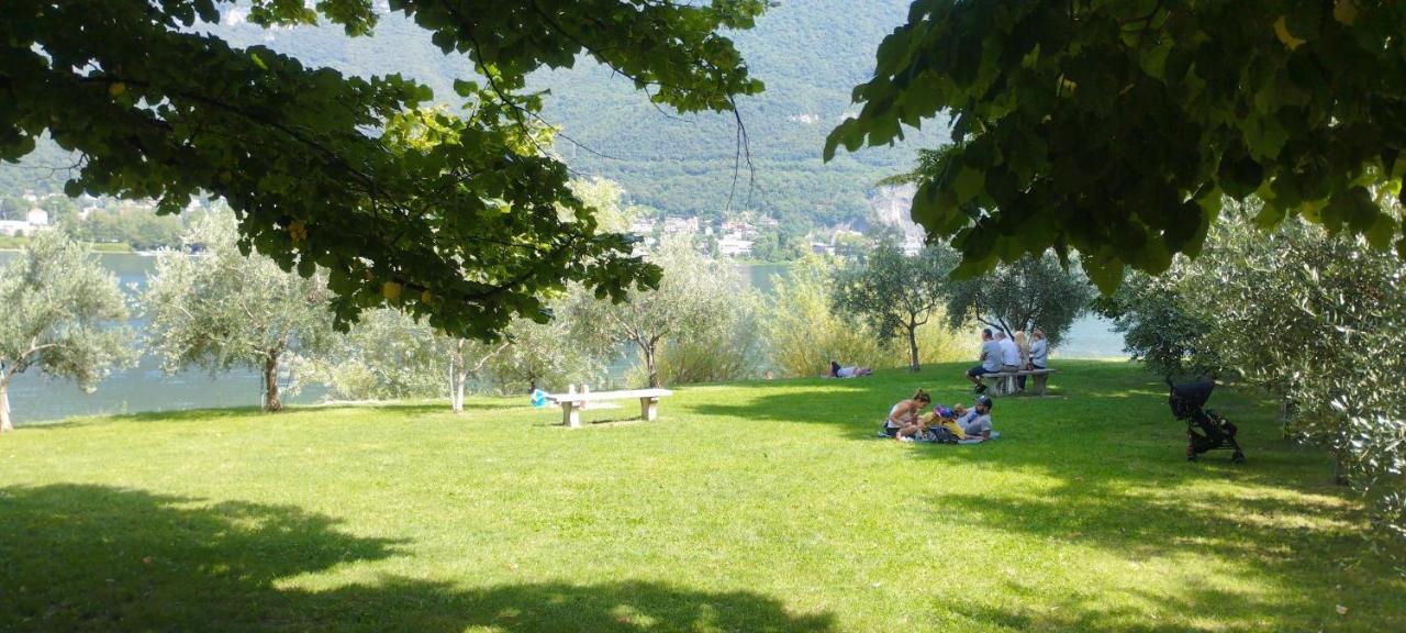 Vista Lago Lecco - Neiade Guest House Pescate ภายนอก รูปภาพ