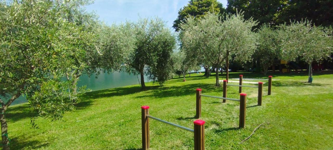Vista Lago Lecco - Neiade Guest House Pescate ภายนอก รูปภาพ