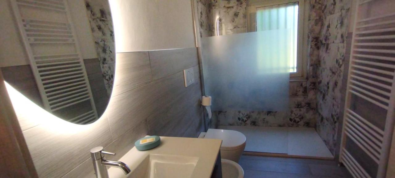 Vista Lago Lecco - Neiade Guest House Pescate ภายนอก รูปภาพ